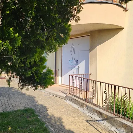 Apartmán уютная с террасой *